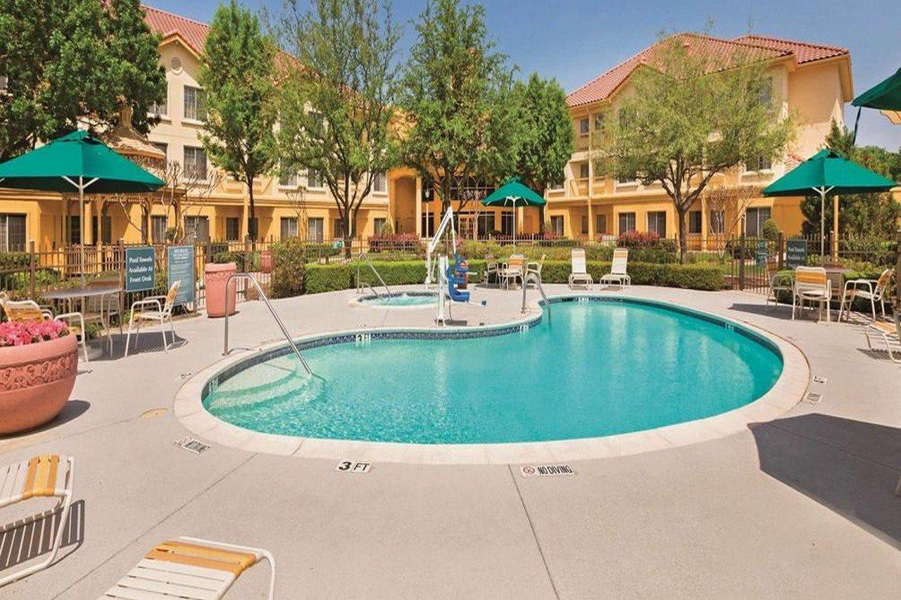 La Quinta By Wyndham Dallas Dfw Airport North Ървинг Екстериор снимка
