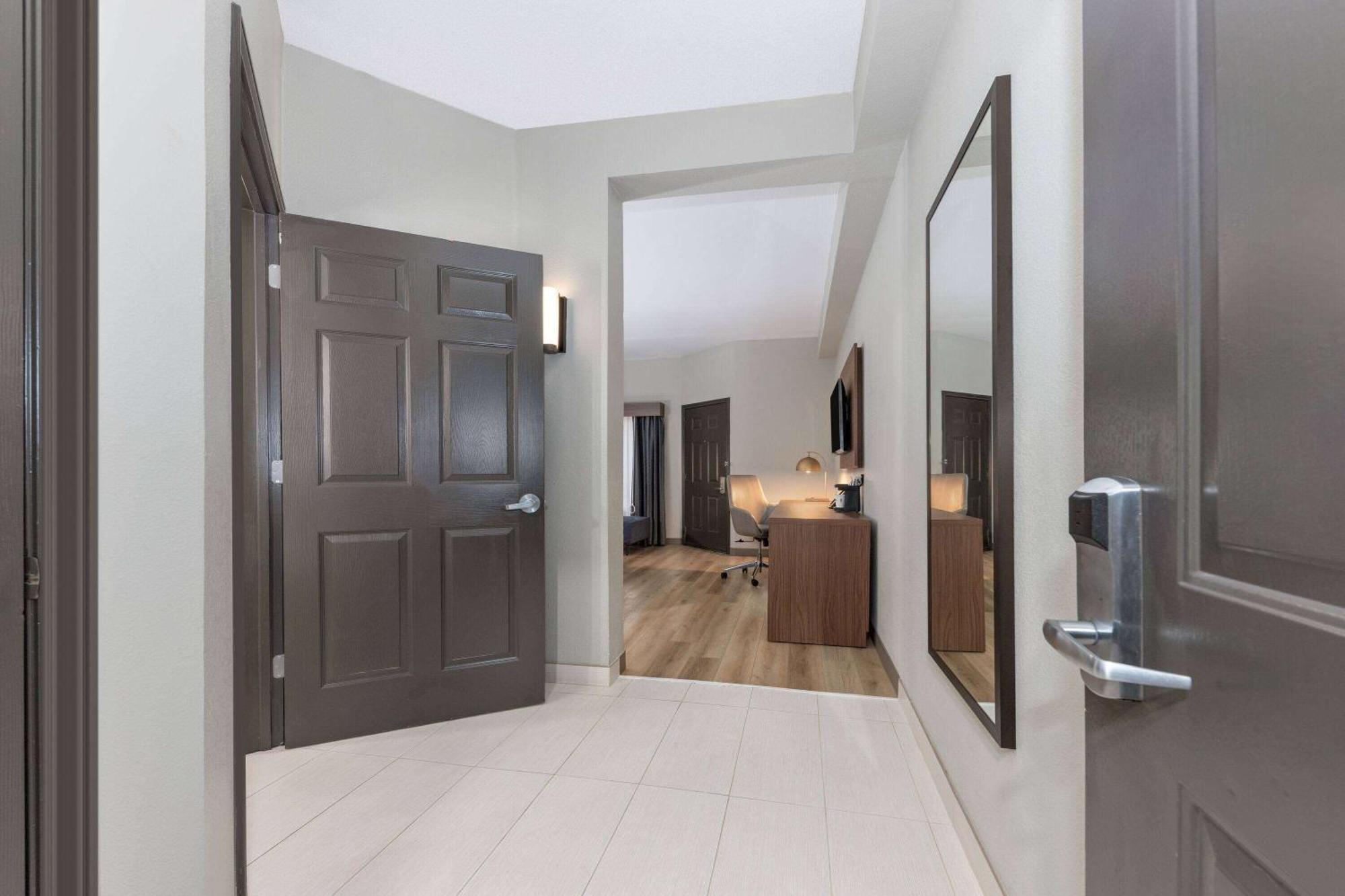 La Quinta By Wyndham Dallas Dfw Airport North Ървинг Екстериор снимка