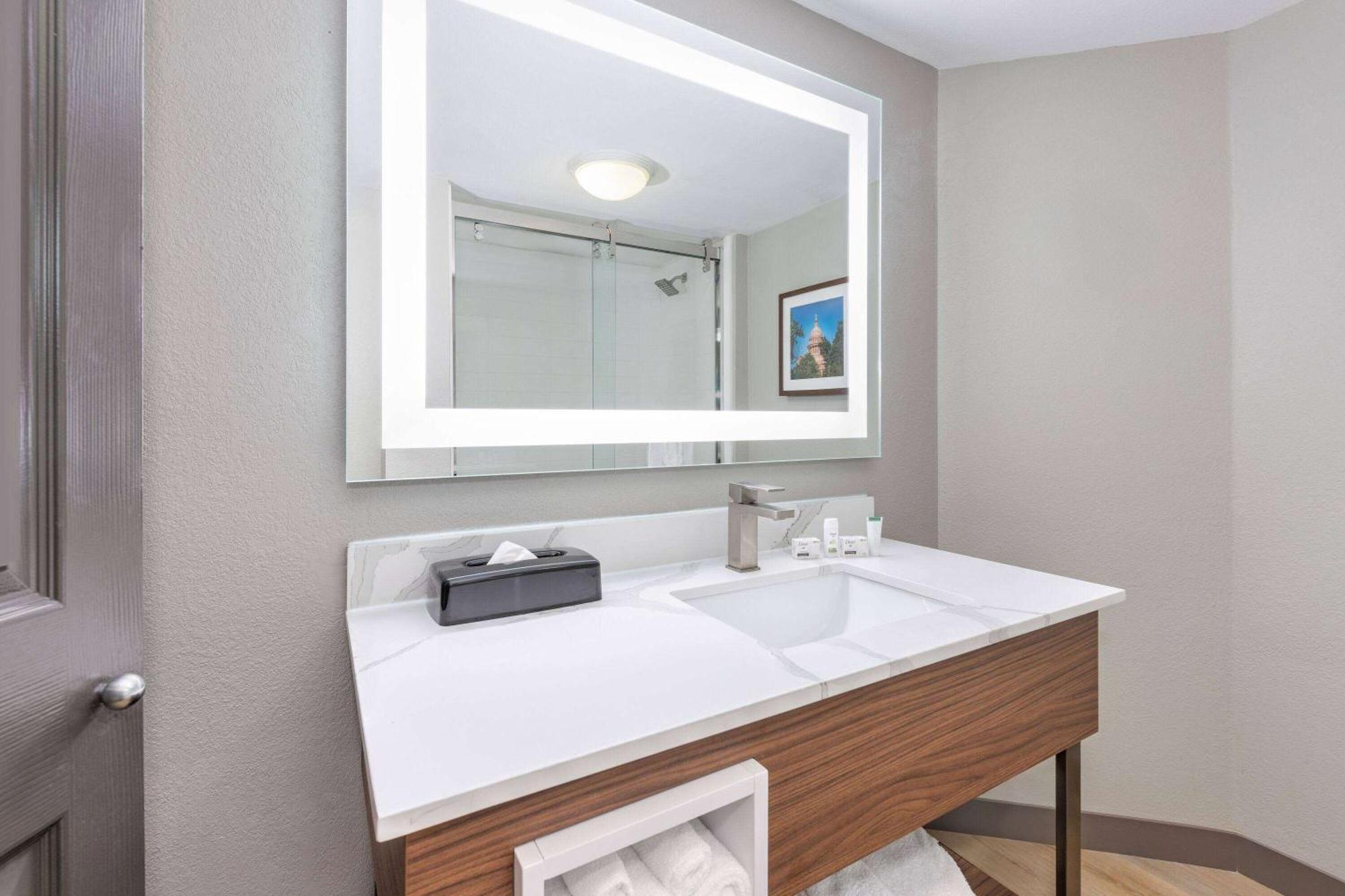 La Quinta By Wyndham Dallas Dfw Airport North Ървинг Екстериор снимка