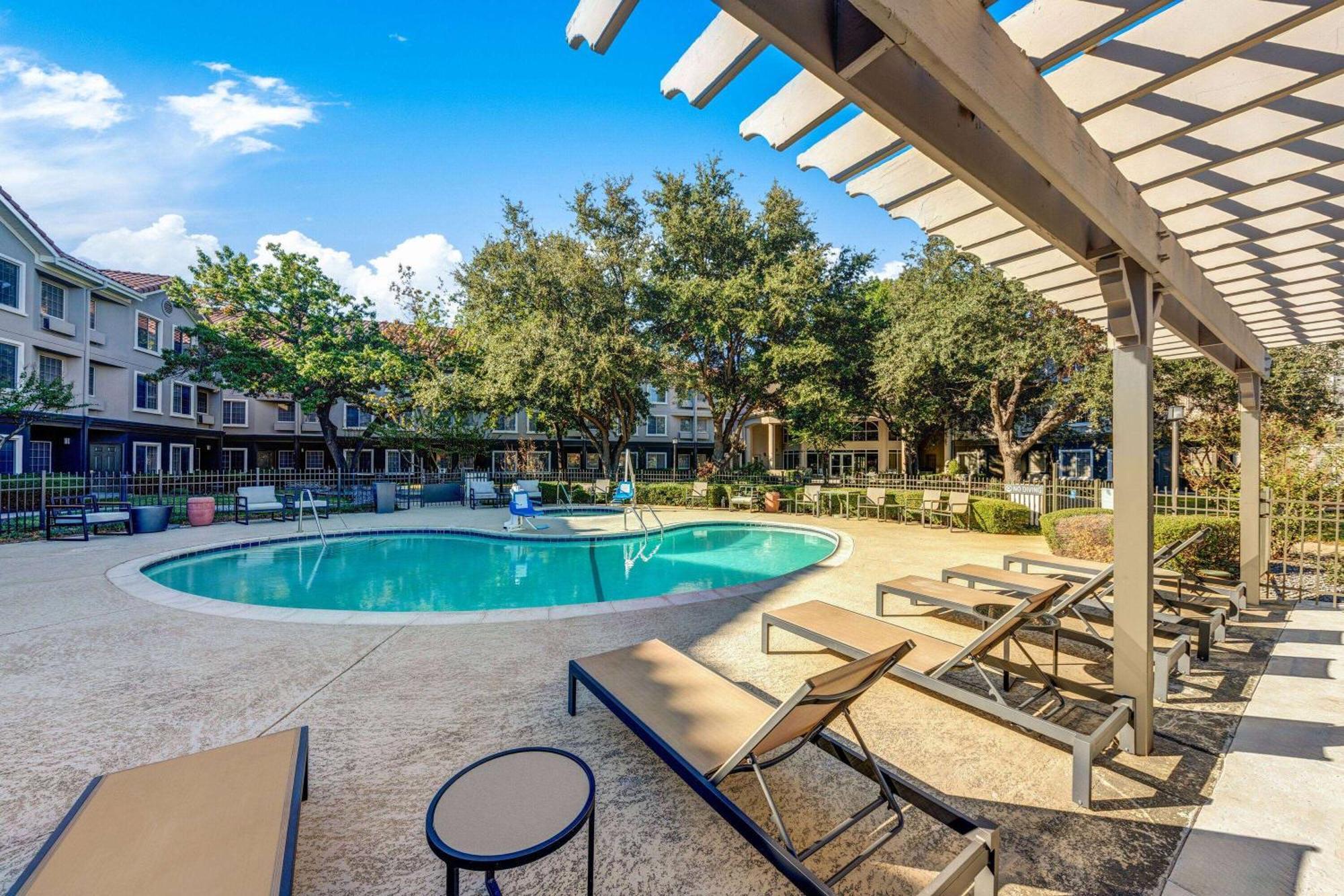 La Quinta By Wyndham Dallas Dfw Airport North Ървинг Екстериор снимка