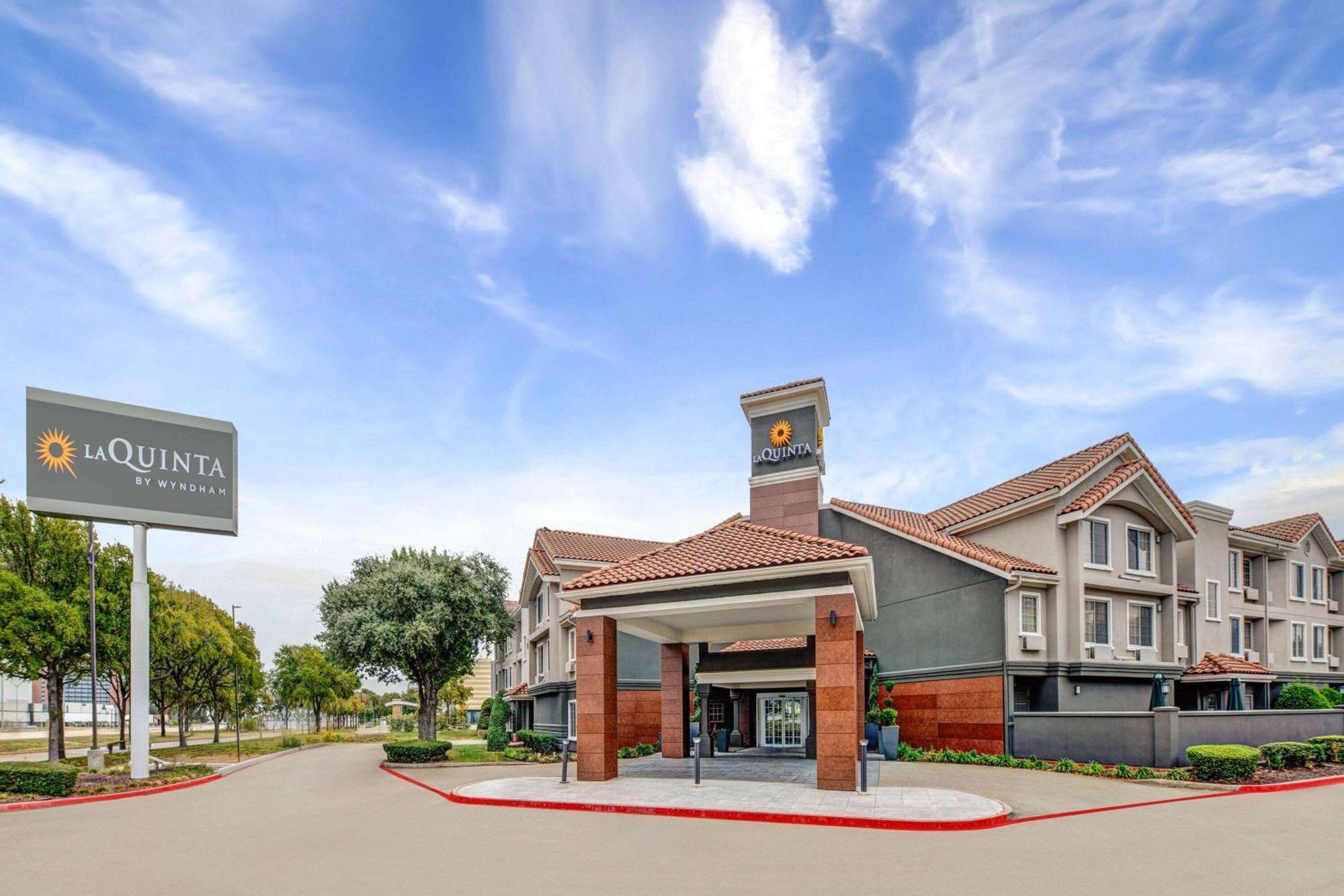 La Quinta By Wyndham Dallas Dfw Airport North Ървинг Екстериор снимка